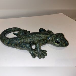 Vintage Unsigned Raku? Studio Art Pottery 14” Green Lizard Geico Sculpture Wall